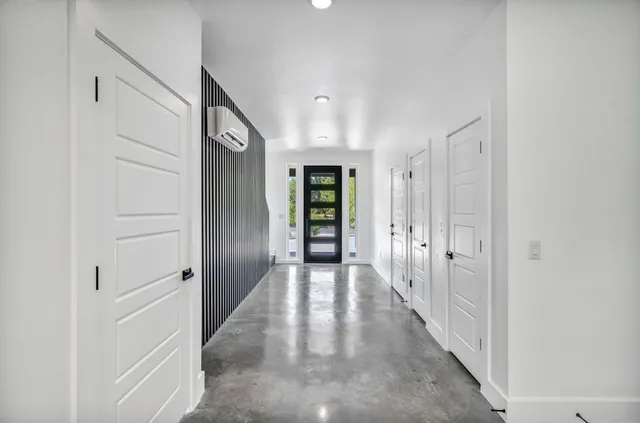 $487,500 | 1006 East Marble Street, Unit B, Burnet, TX 78611