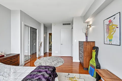 $495,000 | 3200 North Lake Shore Drive, Unit 410, Chicago, IL 60657