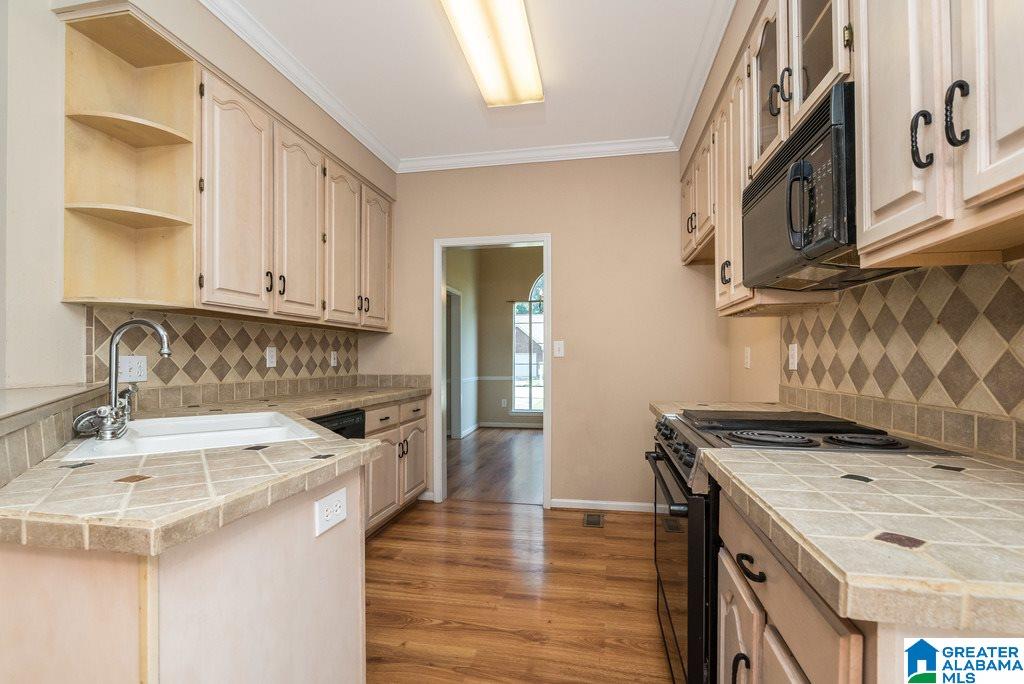 200 Leaf Lane Alabaster, AL 35007 - Photo 10 of 32