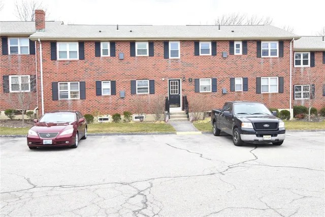 $2,500 | 70 Carroll Avenue, Unit 107, Newport, RI 02840