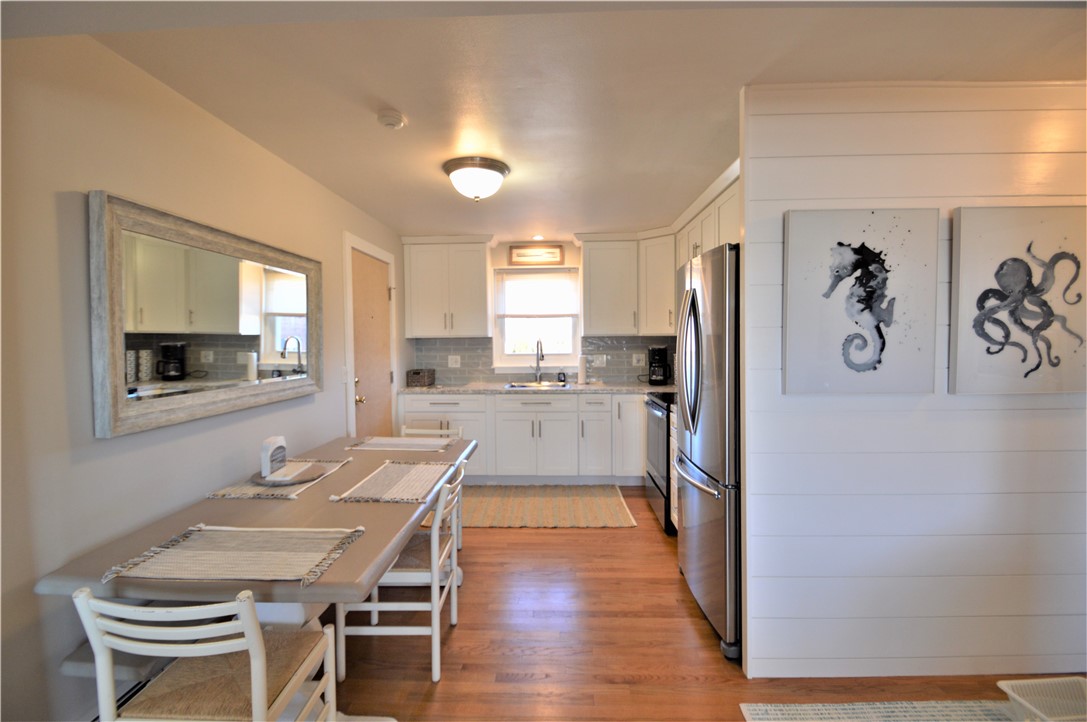 70 Carroll Avenue, Unit 107 Newport, RI 02840 - Photo 4 of 27