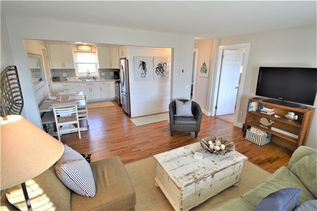 70 Carroll Avenue, Unit 107 Newport, RI 02840 - Photo 10 of 27