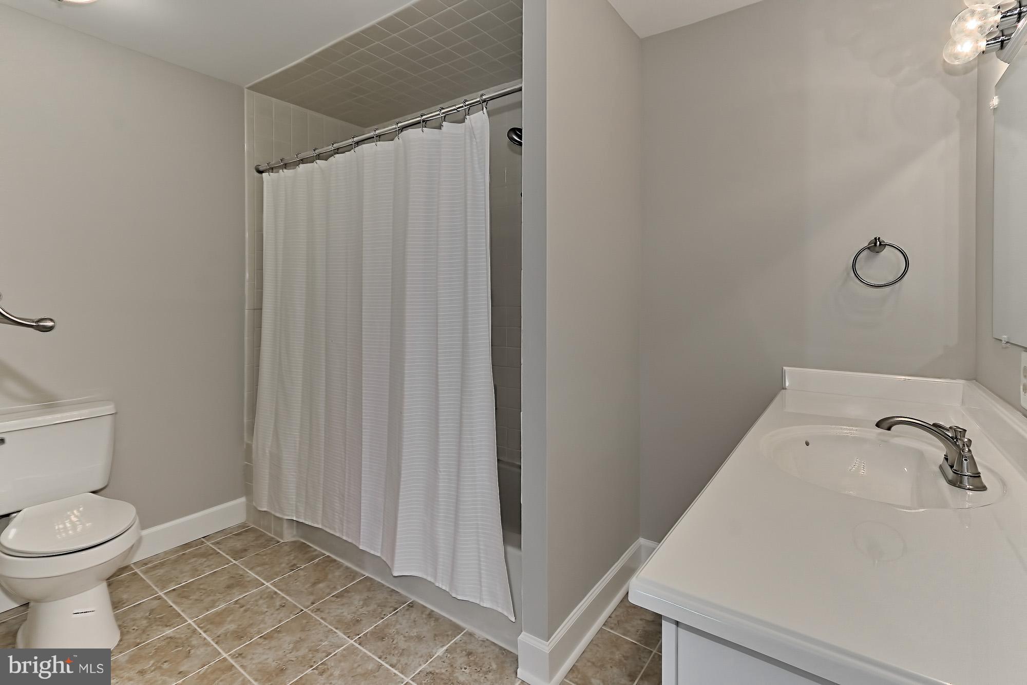 12820 Westside Road Manassas, VA 20112 - Photo 13 of 30 Bath (Master)