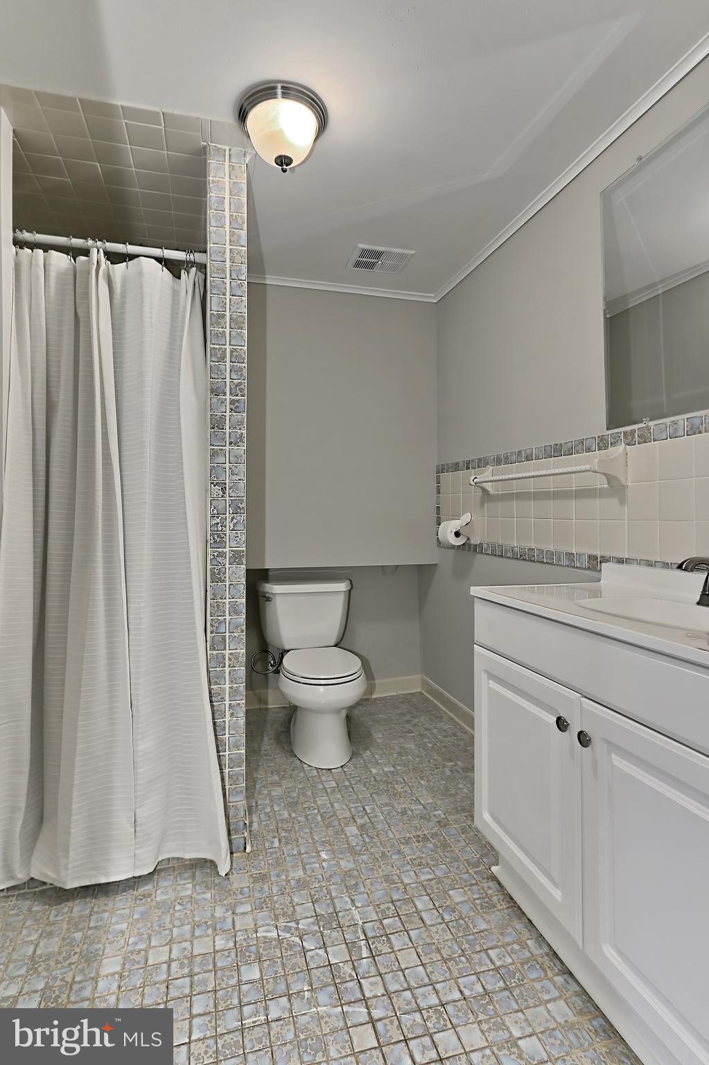 12820 Westside Road Manassas, VA 20112 - Photo 22 of 30 Bath