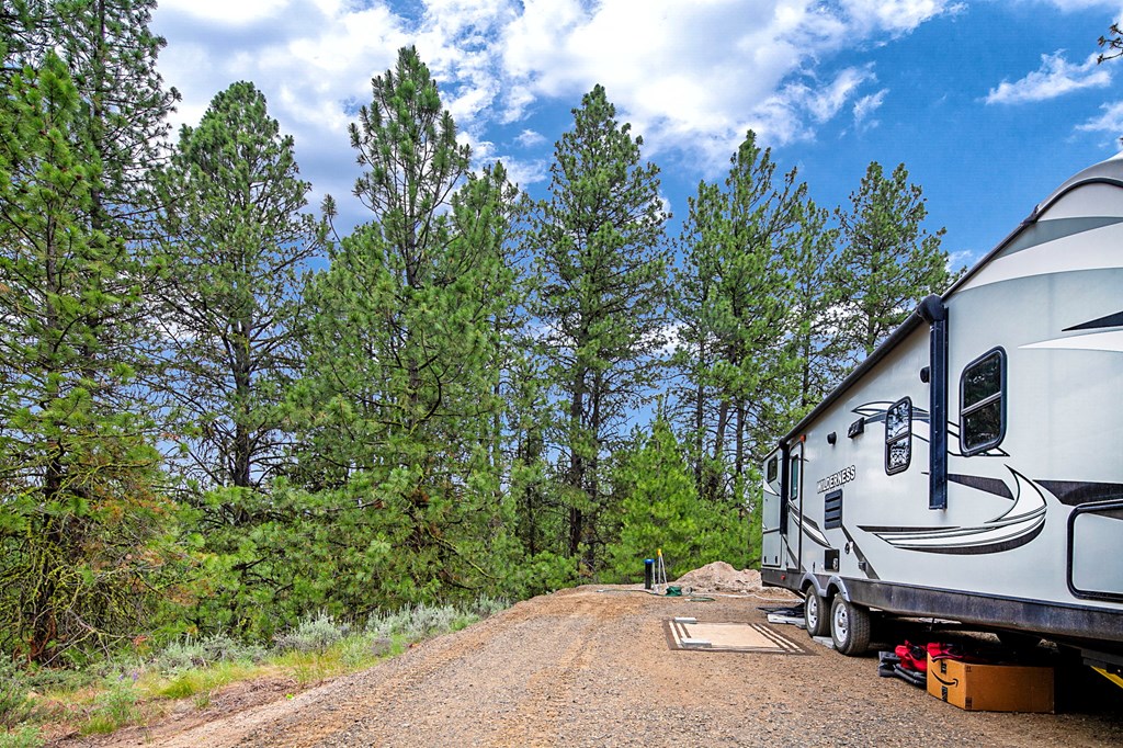 1497 Pine Ridge Drive, Unit 5 Cascade, ID 83611 - Photo 6 of 33