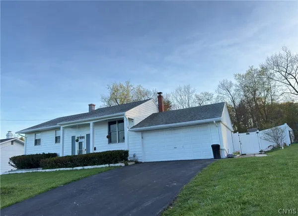 $349,900 | 6 Limekiln Road, Whitestown, NY 13492
