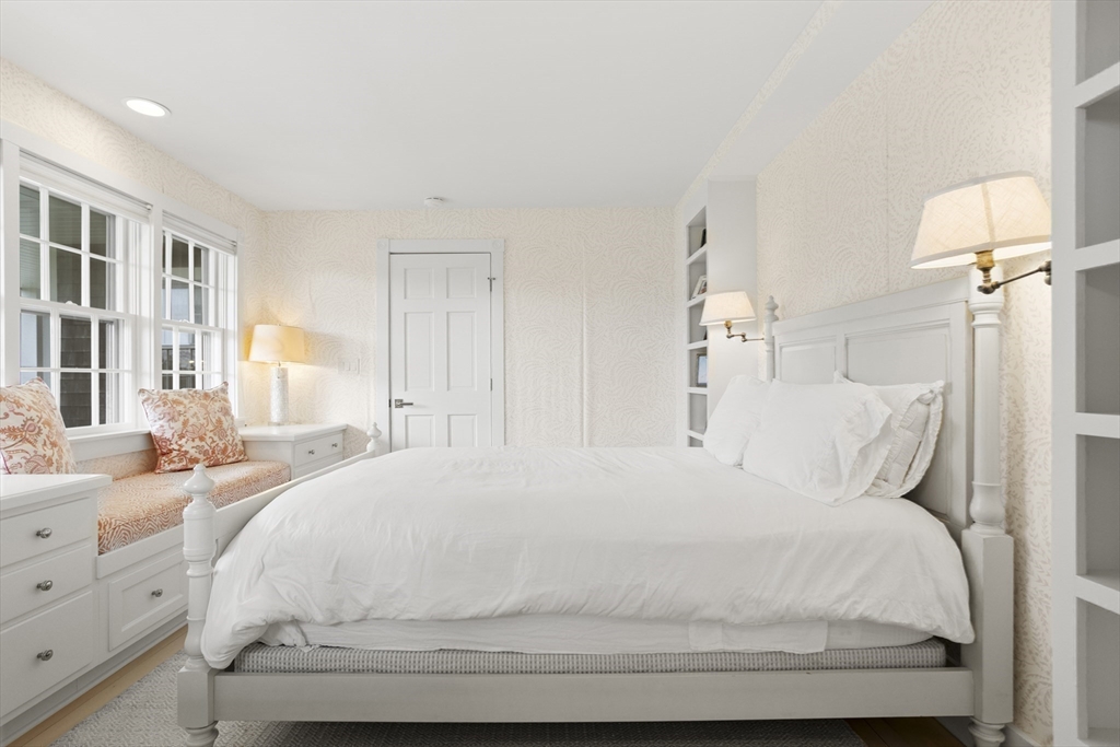 6 Walbang Avenue Nantucket, MA 02554 - Photo 33 of 42