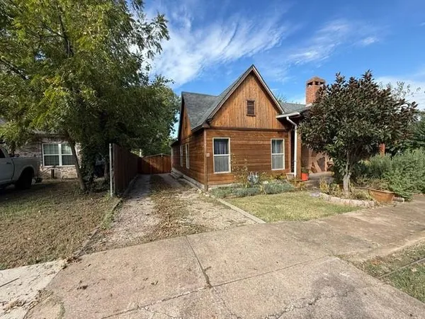 $179,900 | 118 North Harrison Avenue, Sherman, TX 75090