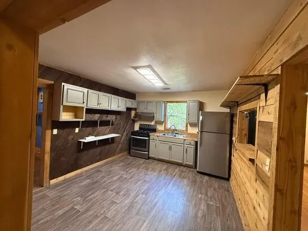 $179,900 | 118 North Harrison Avenue, Sherman, TX 75090