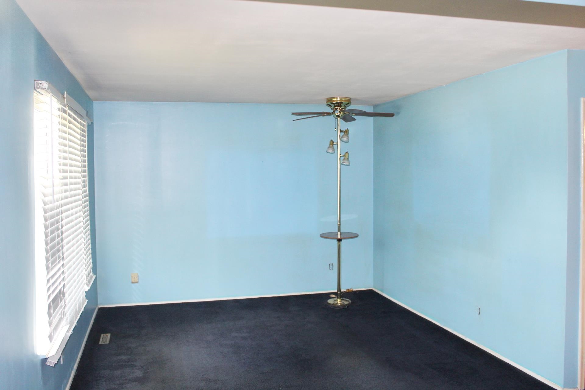 3561 Ridgecliffe Drive Flint, MI 48532 - Photo 2 of 19 50148332-3038df20-2e6a-4f46-8d76-7144750b2730.JPG