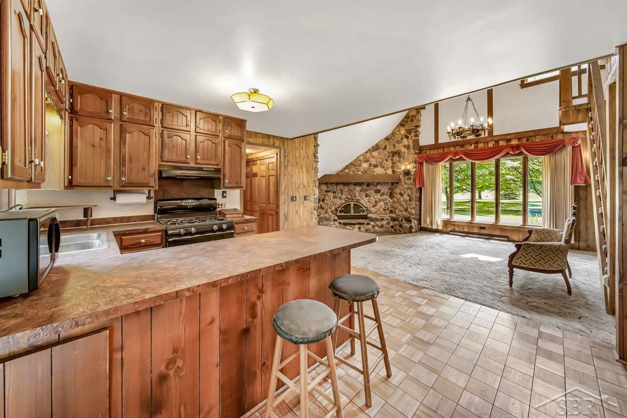 8368 Murphy Lake Road Vassar, MI 48768 - Photo 8 of 19 31389698-7.JPG