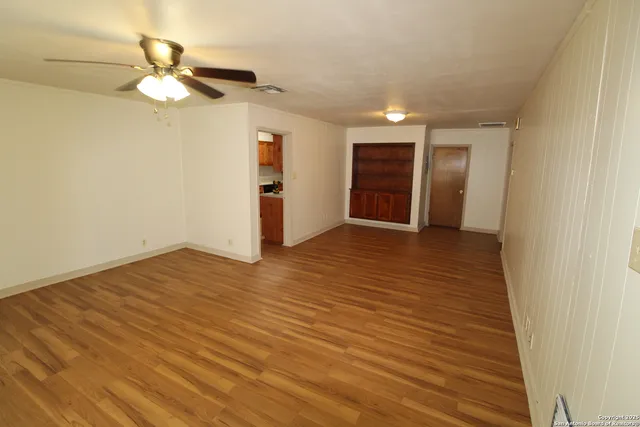 $1,500 | 15331 Cottage Street, Lytle, TX 78052