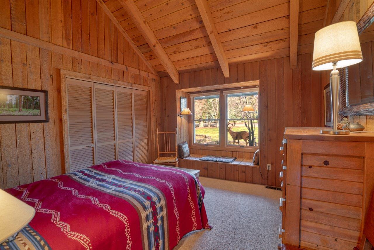 26221 Southwest Pine Lodge Road Camp Sherman, OR 97730 - Photo 22 of 32 19