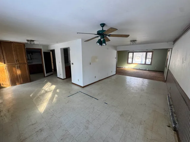 $293,000 | 816 Ridgeway Boulevard, De Pere, WI 54115