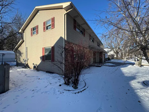 $293,000 | 816 Ridgeway Boulevard, De Pere, WI 54115
