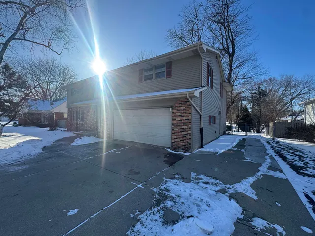 $293,000 | 816 Ridgeway Boulevard, De Pere, WI 54115