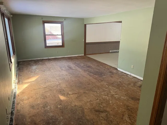 $293,000 | 816 Ridgeway Boulevard, De Pere, WI 54115