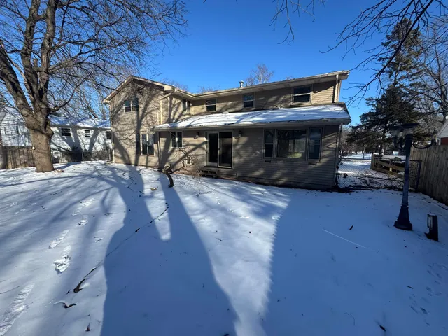 $293,000 | 816 Ridgeway Boulevard, De Pere, WI 54115