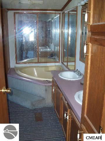 3553 Pinegrove Road Northeast Edmore, MI 48829 - Photo 7 of 8 1767030-6.JPG
