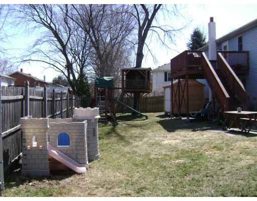 8 Thistle Road Saugus, MA 01906 - Photo 11 of 14 Gallery Image 11