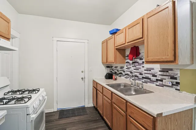 $1,050,000 | 421 Lake Street, Maywood, IL 60153