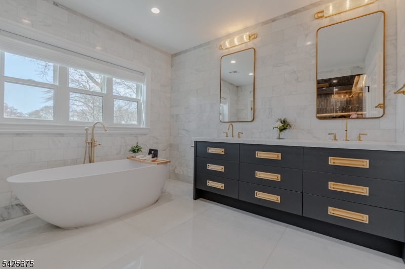 18 Woodside Road Springfield, NJ 07081 - Photo 22 of 42