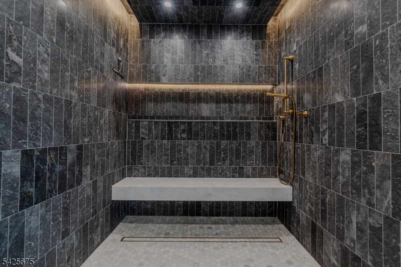 18 Woodside Road Springfield, NJ 07081 - Photo 23 of 42