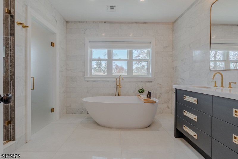 18 Woodside Road Springfield, NJ 07081 - Photo 24 of 42