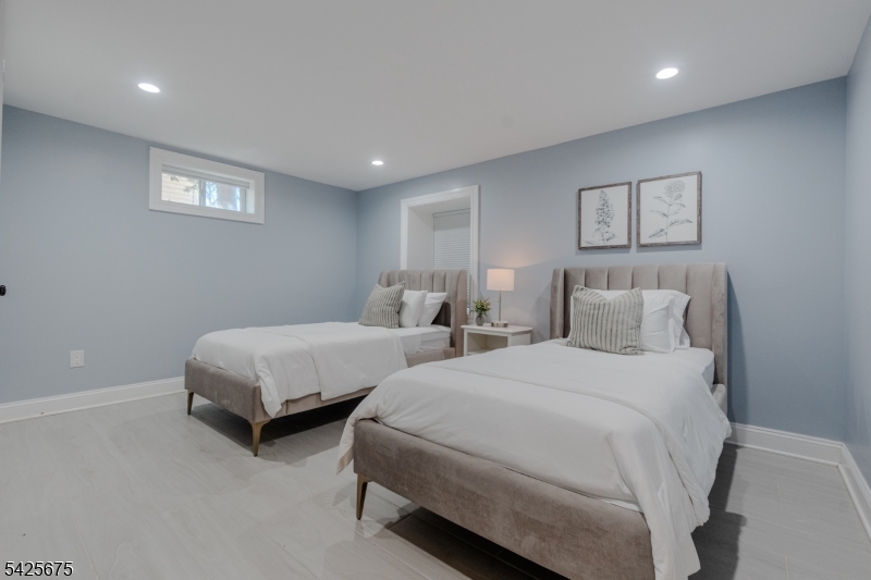 18 Woodside Road Springfield, NJ 07081 - Photo 34 of 42