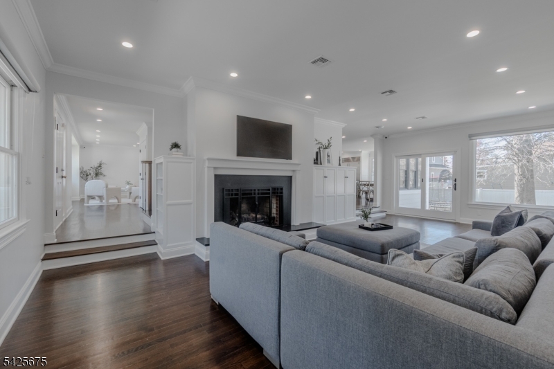 18 Woodside Road Springfield, NJ 07081 - Photo 5 of 42