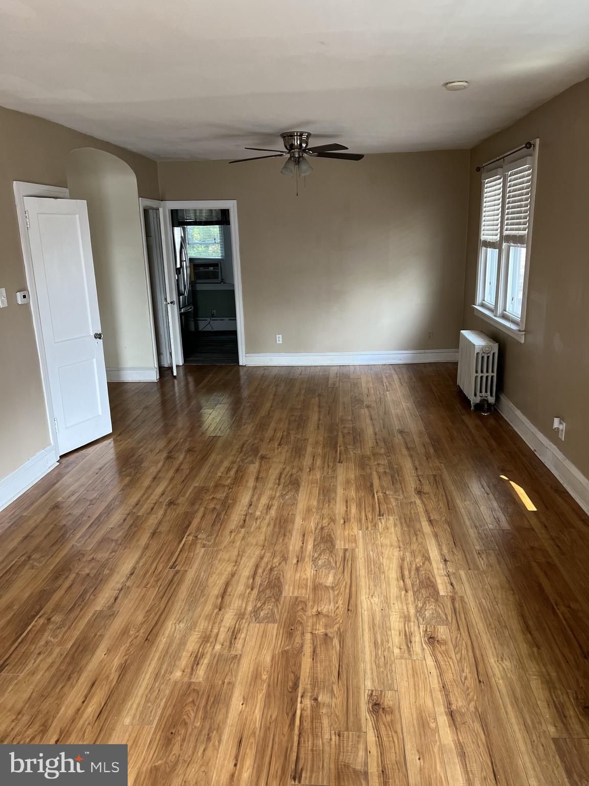 4007 Vernon Road Drexel Hill, PA 19026 - Photo 3 of 26