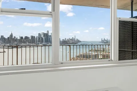 $375,000 | 6040 Boulevard East, Unit 22F, West New York, NJ 07093