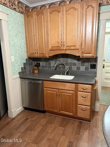 $275,000 | 202 Market Street, Amsterdam, NY 12010