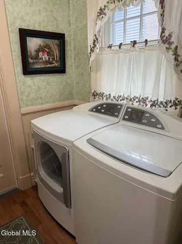 $275,000 | 202 Market Street, Amsterdam, NY 12010