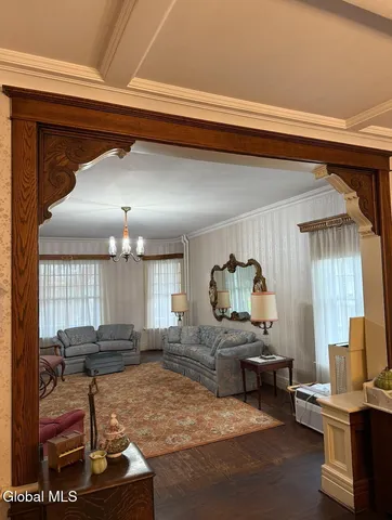 $275,000 | 202 Market Street, Amsterdam, NY 12010