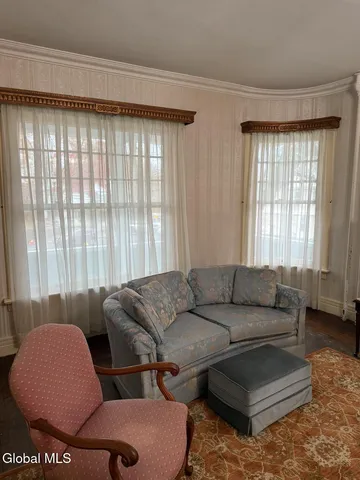 $275,000 | 202 Market Street, Amsterdam, NY 12010