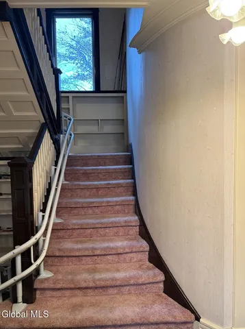 $275,000 | 202 Market Street, Amsterdam, NY 12010