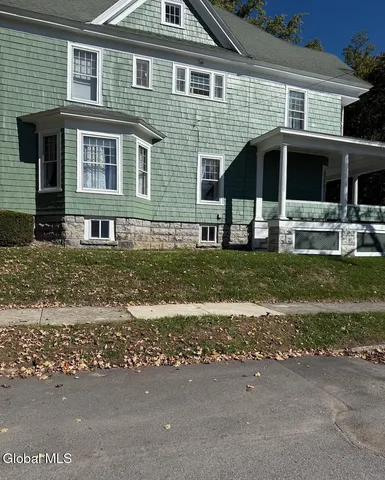 $275,000 | 202 Market Street, Amsterdam, NY 12010