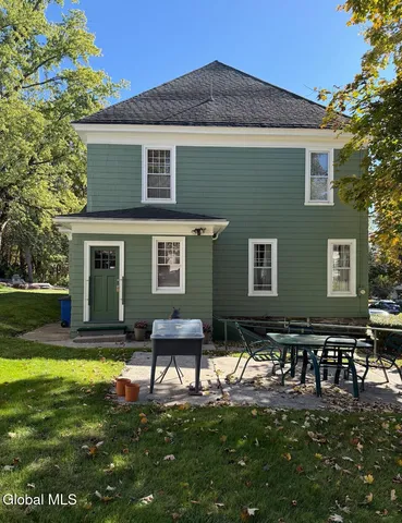 $275,000 | 202 Market Street, Amsterdam, NY 12010