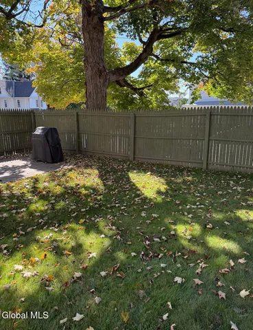 $275,000 | 202 Market Street, Amsterdam, NY 12010