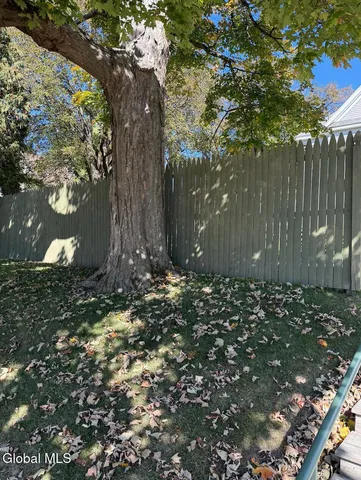 $275,000 | 202 Market Street, Amsterdam, NY 12010