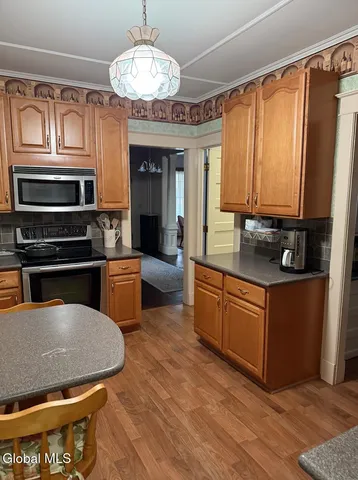 $275,000 | 202 Market Street, Amsterdam, NY 12010