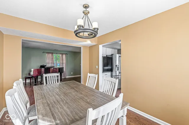 $334,900 | 7603 Monterey Circle, Avon, IN 46123