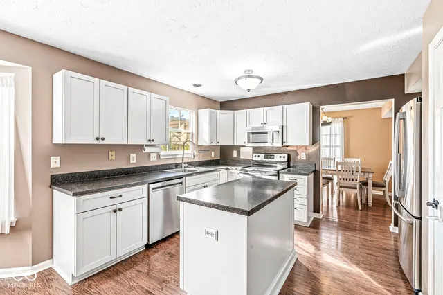 $334,900 | 7603 Monterey Circle, Avon, IN 46123