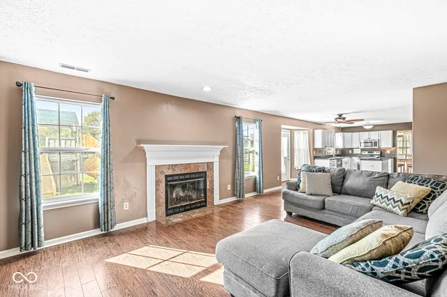 $334,900 | 7603 Monterey Circle, Avon, IN 46123