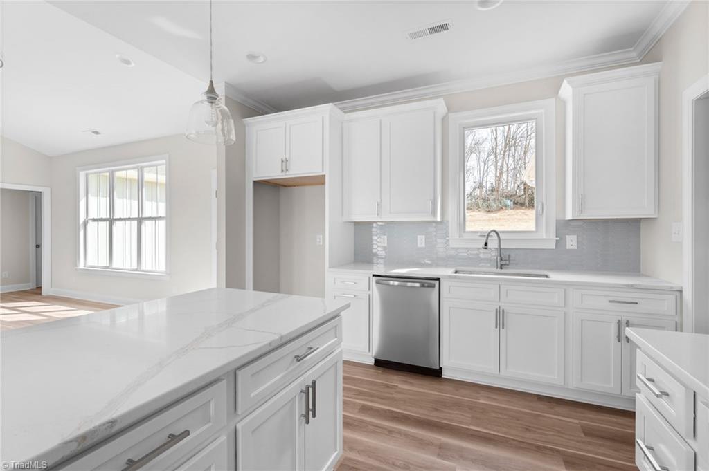 6439 Post Road Thomasville, NC 27360 - Photo 14 of 33