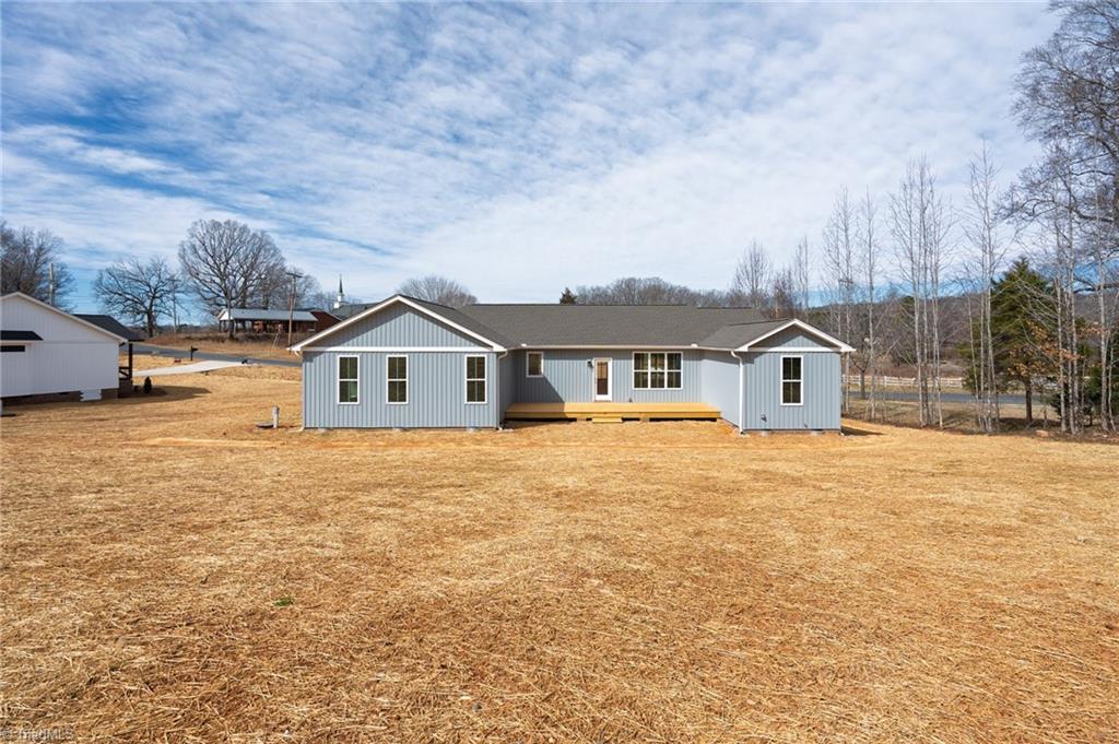 6439 Post Road Thomasville, NC 27360 - Photo 32 of 33