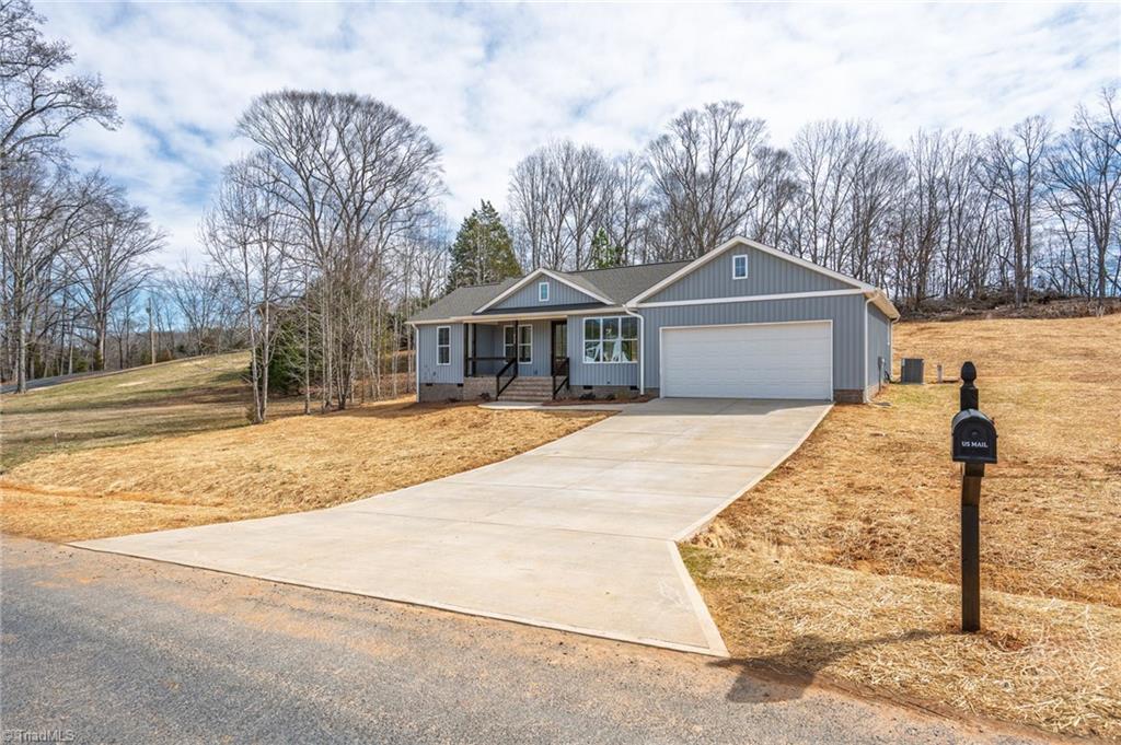 6439 Post Road Thomasville, NC 27360 - Photo 5 of 33