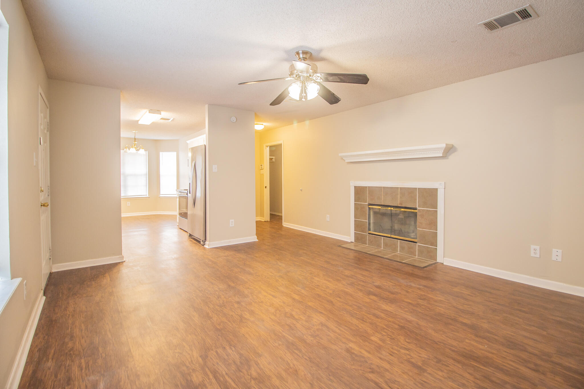 1815 79th Street Lubbock, TX 79423 - Photo 3 of 20 IMG_6757