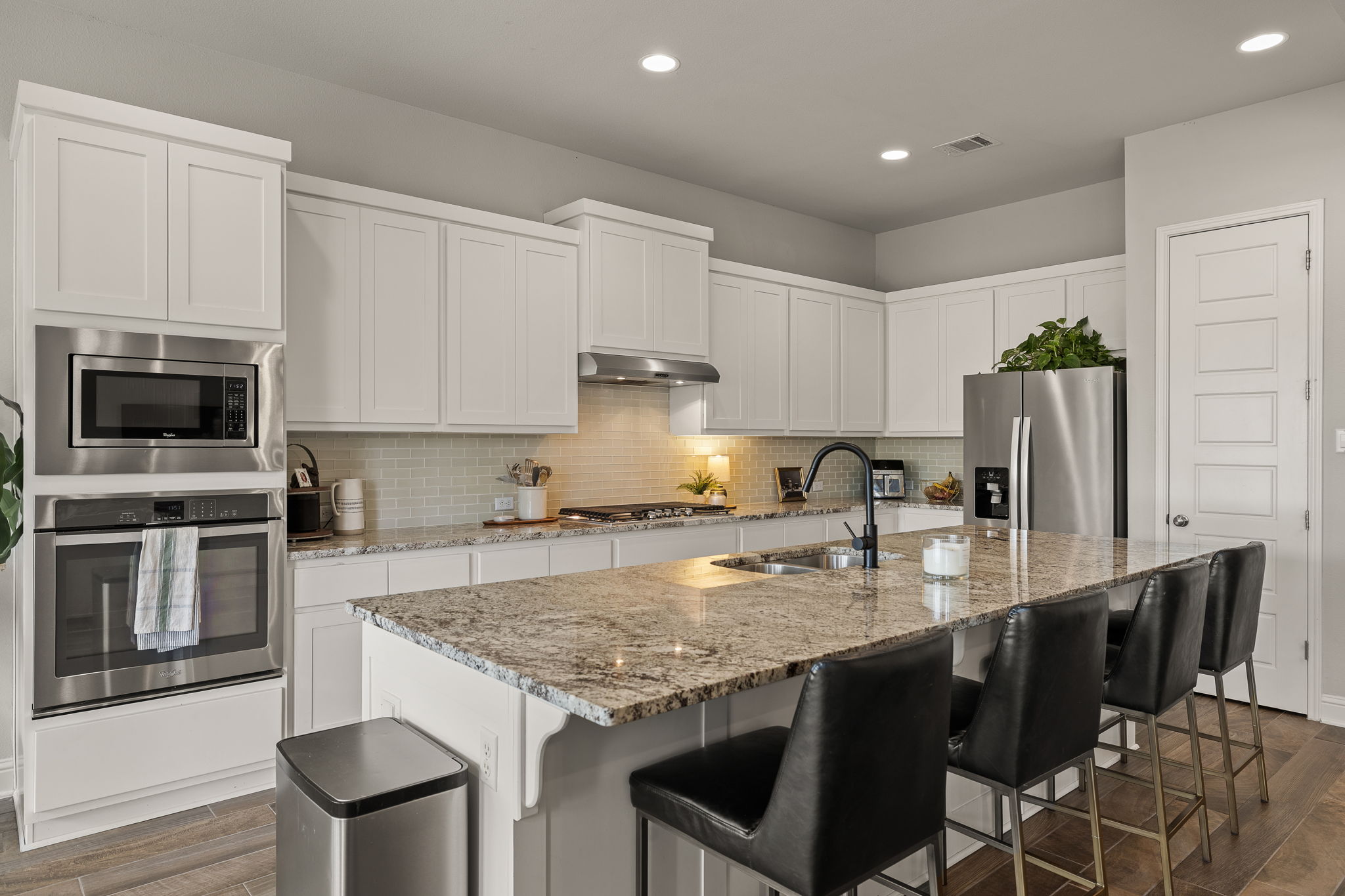 300 Blue Agave Lane Georgetown, TX 78626 - Photo 10 of 31